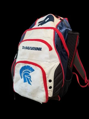 Mochila DeMarini Voodoo OG equipamento de beisebol e softbol EUA vermelha/branca/azul - Imagem 1 de 4