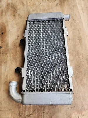 Radiador lateral izquierdo Honda Vtr1000f Super Hawk 98-2005 OEM Foto 1 de 4