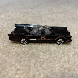 Hot Wheels 1966 Batmobile DC Comics Diecast Toy Car Figure K6147 Batman Mattel - Picture 1 of 11