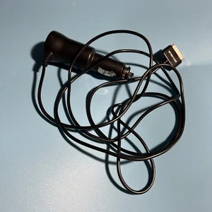 Car charger Compatible with APPLE Ipod, iPhone, Ipad 30 pin devices fast 12 vDC - Picture 1 of 4
