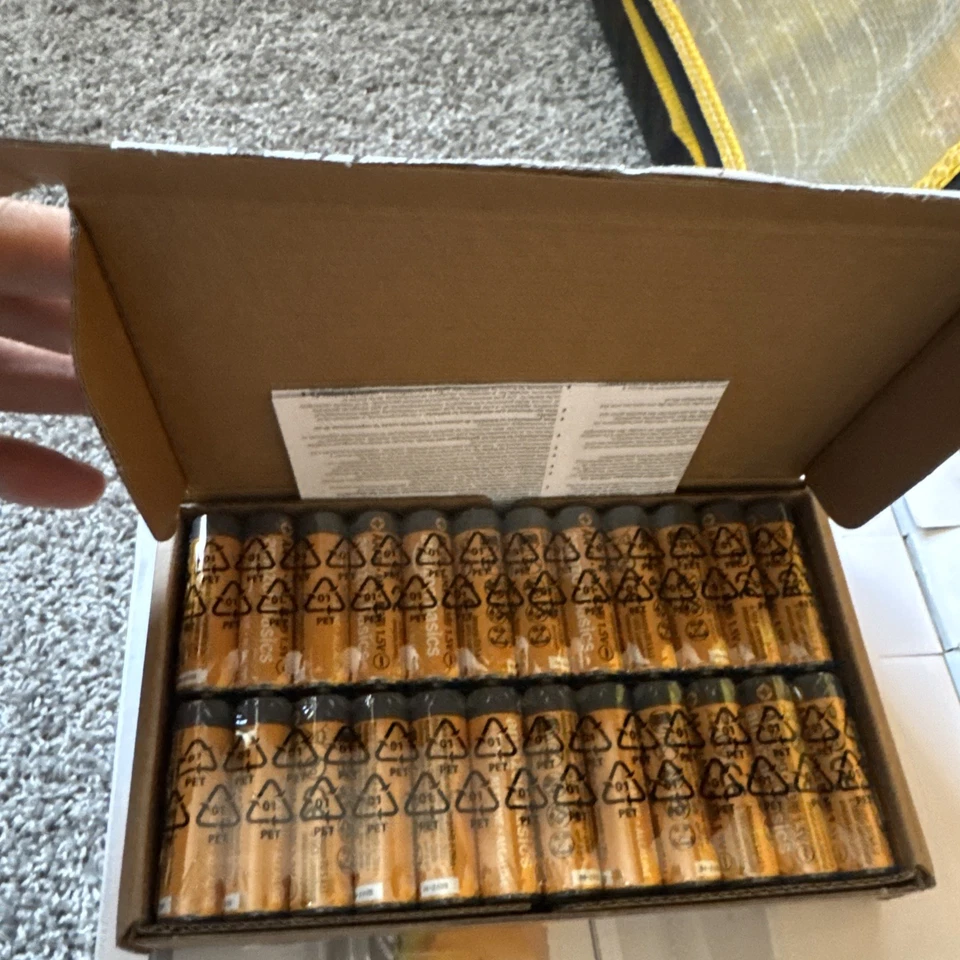 Paquete básico de 48 pilas alcalinas AA de alto rendimiento, 9 años de vida útil Foto 1 de 2