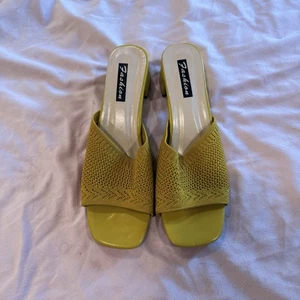 Stylish Knit Chartreuse Mules - Size 41/US 10 - Block Heel - Picture 1 of 5