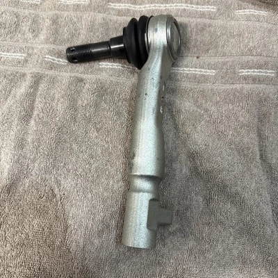 GENUINO OEM TOYOTA TUNDRA - EXTREMO DE BARRA DE DIRECCIÓN DEL LADO DERECHO DEL PASAJERO 2022-2025 Foto 1 de 4