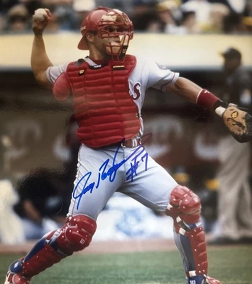 FOTO 8X10 FIRMADA/AUTOGRAFIADA POR IVAN "PUDGE" RODRÍGUEZ #7 MLB TEXAS RANGERS Foto 1 de 4
