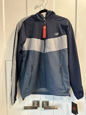 ¡NUEVO CON ETIQUETAS! Chaqueta cortavientos NEW BALANCE de nailon con cremallera completa para hombre talla S Foto 1 de 4