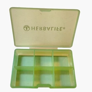Green Plastic Pill Box Organic 6 Compartments - Picture 1 of 4
