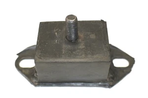 GM Transmission Mount 15567796  Fits Multiple Manual Trans Applications 69-95 - Bild 1 von 3