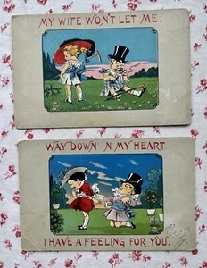 Juego de dos postales cómicas vintage de principios del siglo XX para niños con sombrero - Imagen 1 de 4