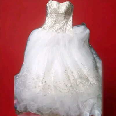 VESTIDO DE NOVIA PRINCESA CASABLANCA, NUEVO, CON ETIQUETAS $-$1,109.75 Foto 1 de 4