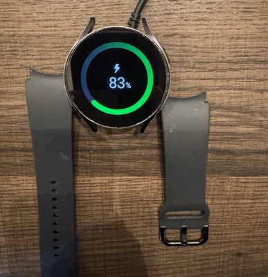 Часы Samsung Galaxy Watch 6 SM-R945U графитовые 44 мм (GPS+LTE) разблокированы (кнопка питания) - Изображение 1 из 4