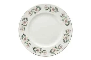 Crown Staffordshire - Christmas Roses - Plain Edge - Dinner Plate - 91318G - Picture 1 of 2