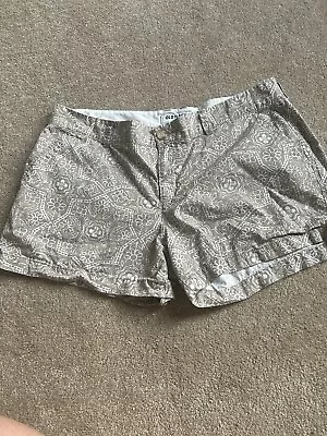 Old Navy Chino Shorts Women's 14 Tropical Floral Hawaiian Print Tan and White - Image 1 of 4