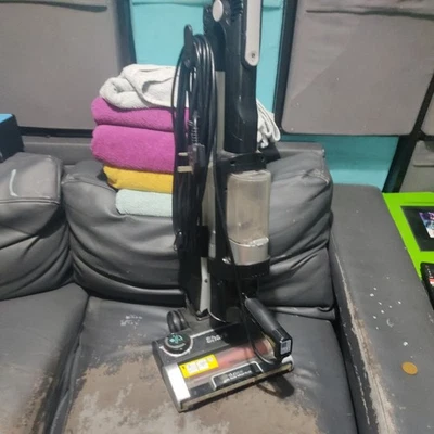 spare/repair but works shark vacuum cleaner Hz3000 - Image 1 of 2