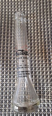 Botella probadora de jarabe Nesbitts Throw Gauge de 1900 Foto 1 de 4