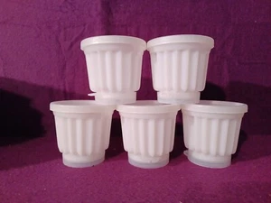 Mini moldes vintage de taza individual Tupperware Jel-ette jello (juego de 5) blancos - Imagen 1 de 3