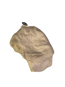 Old Navy Hats White With Faux Fur Inside - Picture 1 of 3