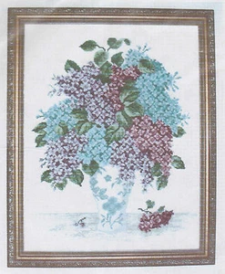 Kit Punto de Cruz Contado Lilas Flores Florales Laura Doyle Diseños Hecho en EE. UU.  - Imagen 1 de 3