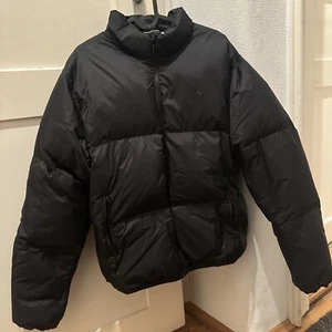 Puma Daunenjacke in schwarz, Größe 42 - Bild 1 von 5