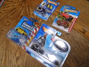 Hot Wheels Laura Croft Tomb Raider Car Set , Connect Car 4 Pcs NIB - Picture 1 of 4