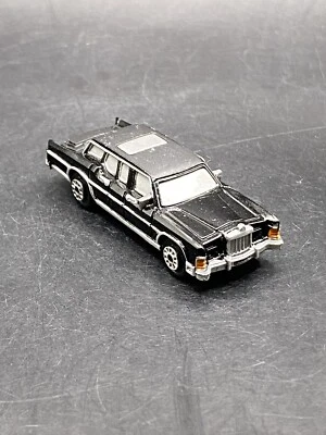 Винтажный винтажный игрушечный автомобиль лимузин Micro Machines Galoob Lincoln '50 черный - Изображение 1 из 4