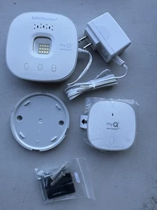 Liftmaster myQ Smart Garage Control Inalámbrico Garaje Hub y Sensor 821LMC - Imagen 1 de 7