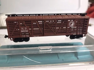 Coche de stock Atlas escala N 40' Pacífico norte en caja original - Imagen 1 de 7
