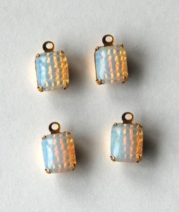VINTAGE 4 OCTAGON GLASS BEAD PENDANTS WAFFLE faux PIN FIRE OPALS 6.5 X 9mm - Picture 1 of 3