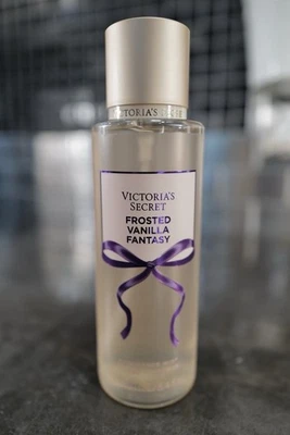 FROSTED VANILLA FANTASY Victoria’s Secret Fragrance Mist 8.4 Oz/250 mL Brand New - Image 1 of 4