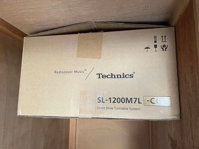 Technics SL-1200M7L-C DIRECT DRIVE PLATTENSPIELER 50th Anniversary PRODUCT LI... - Bild 1 von 3