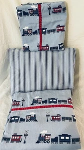 Children’s Twin Sheet Set Trains And Tracks Gently Used - Picture 1 of 3