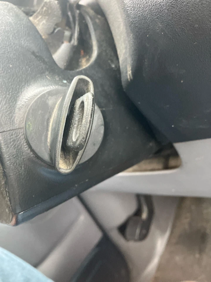 92-99 Ford Pickup F250 Ignition Switch(w/o Cyl& Key) Has Key Foto 1 de 1