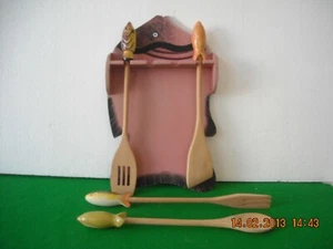 PANNELLO MENSOLA A PESCE CON 4 POSATE LEGNO MADE IN ITALY ANNI '90 - Picture 1 of 1