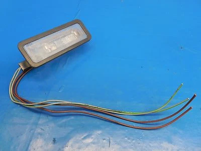 Лампа для номерного знака Smart Car Fortwo Passion Pure от оригинального производителя + номер детали лампы 4518200256 - Изображение 1 из 4