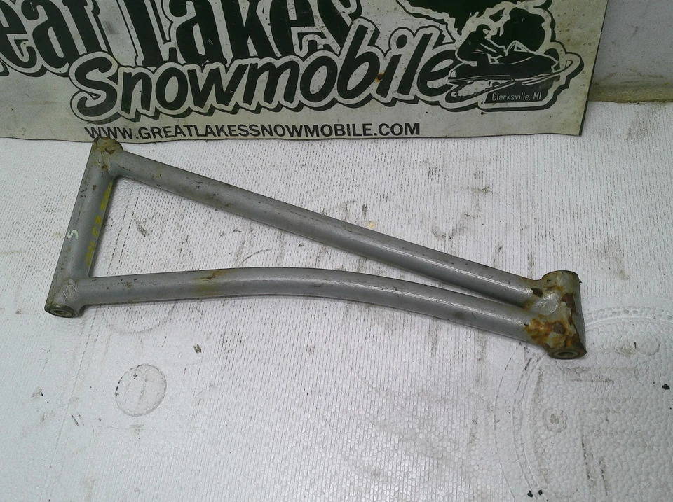 Moto de nieve Arctic Cat Firecat Sabercat 500 600 700 F5 F6 F7 brazo en A superior plateado Foto 1 de 1