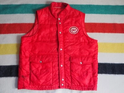 VTG 70s Rustic Barn Red Oly Beer Washington Patch Snap Puffer Vest Mens XL - Image 1 of 4