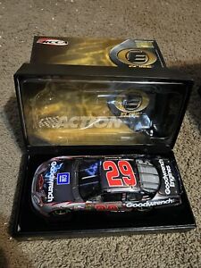 2004 Kevin Harvick #29 Goodwrench Color Chrome 1:24 Scale Action Elite