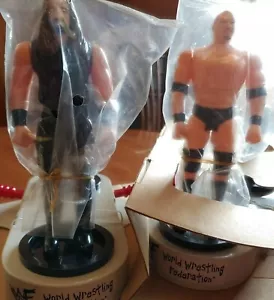 WWF Stone Cold & Undertaker 1998 Combo: Anello Sport Titanio-Isola Giocattolo Guerrieri - Foto 1 di 12