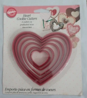 NEW VINTAGE Wilton: HEART NESTING COOKIE CUTTER SET OF 6 - Red -*FREE SHIPPING* - Image 1 of 2