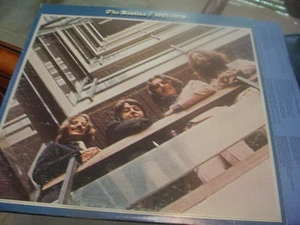 THE BEATLES 1967-1970 nm- double lp set on APPLE 1973 with insert - Picture 1 of 2