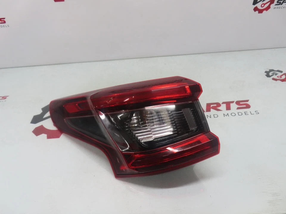 NISSAN QASHQAI LEFT TAILLIGHT J11, 07/17-07/21 17 18 19 20 21 - image 1 of 1