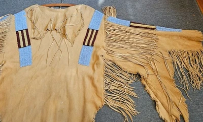 Camisa de guerra Buckskin con leggings a juego Foto 1 de 4