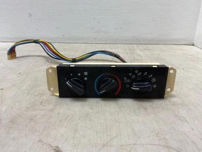 Jeep TJ Wrangler Heater Temperature Control Panel w AC P55037612AA 99-04 067153 - Image 1 of 4