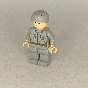 Rebel Technician minifigure light bluish gray uniform LEGO Star Wars 6207 - Picture 1 of 3