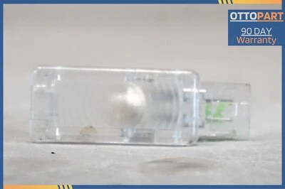 Lámpara de luz LED para reposapiés trasero Mercedes-Benz Gla250 2015-2019 OEM 2038200801 Foto 1 de 4