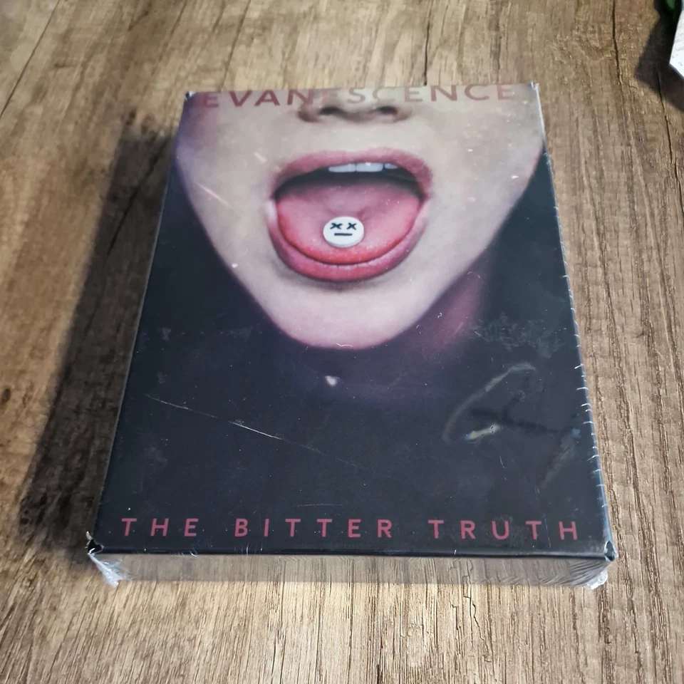 Evanescence - The Bitter Truth (Deluxe Box Set)  - Bild 1 von 2