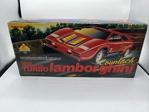 Ferngesteuerter Turbo Lamborghini Countach Radio Shack #60-4074A rot funktioniert LESEN - Bild 1 von 9