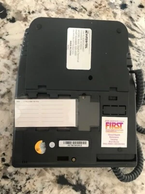 InterTel 520.4300 IP Business Digital Terminal Phone 8 Lines - Image 1 of 3