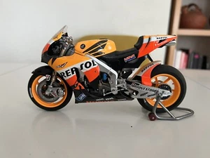 1/12 Minichamps Honda RC212V 2009 Dani Pedrosa - Imagen 1 de 6