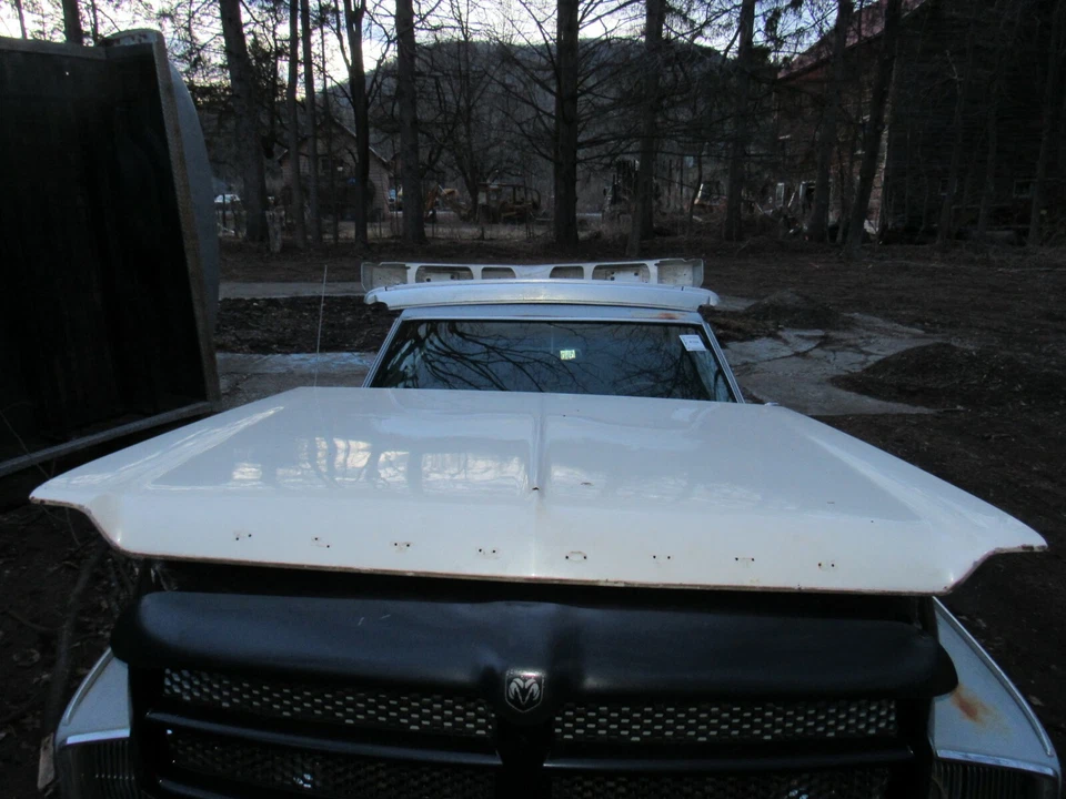 1965 PLYMOUTH FURY HOOD   — 第 1/4 张图片