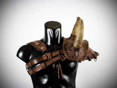 Cuero medieval bárbaro caballero vikingo caldero larp cuero armadura de hombro Foto 1 de 4